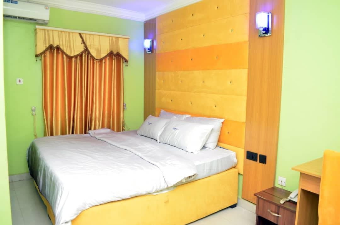 Standard Room at Denposon Royal Hotel